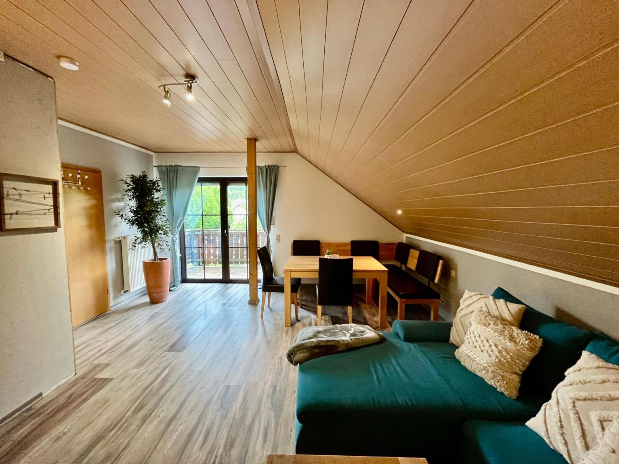 Balkon Zimmer - Apartment Gonnersdorf  外观 照片